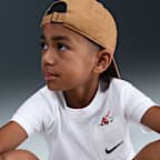 Nike Sportswear Older Kids' T-Shirt