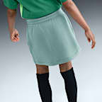 Falda de French Terry para niñas talla grande Nike Sportswear Club