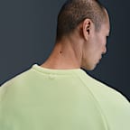 Playera de cuello redondo Dri-FIT para hombre Nike 24.7 ImpossiblySoft