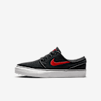 Negre/Negre/Summit White/University Red