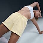 Shorts de tiro medio de 10 cm para mujer Nike Sportswear Phoenix Fleece