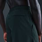 Shorts versátiles sin forro Dri-FIT de 13 cm para hombre Nike Unlimited