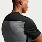 Nike Academy Dri-FIT Kısa Kollu Erkek Futbol Üstü