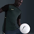 Playera de futbol de manga corta Dri-FIT para hombre Nike Academy