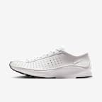 Summit White/Noir/Sail/Metallic Silver