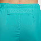 Shorts de correr Dri-FIT de 13 cm con forro de ropa interior para hombre Nike Challenger