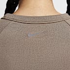 เสื้อแขนสั้นเอวลอยผู้หญิง Dri-FIT Nike One Fitted