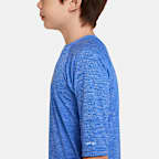 Playera de manga corta Dri-FIT UV para niños talla grande Nike Swim Hydroguard Essential