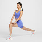 เสื้อกล้ามเอวลอยแบบไร้ตะเข็บผู้หญิง Dri-FIT Nike Pro