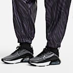 Nike Sportswear Icon Clash Women's Pants (Plus Size)