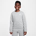 ナイキ スポーツウェア クラブ フリース ジュニアスウェットシャツ