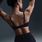 Nike Alate Minimalist Women's Light-Support Padded Convertible Sports Bra
