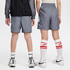 Shorts de tejido Woven de 15 cm para niños talla grande Nike Sportswear Club
