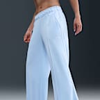 Pants deportivos de tiro medio y pierna amplia para mujer Nike Sportswear