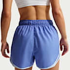 Nike Tempo Dri-Fit Laufshorts mit Innenslip und mittelhohem Bund (Damen)
