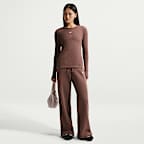 Playera de manga larga de tela de canalé ajustada para mujer Nike Sportswear