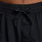 Shorts cargo con forro completo de 18 cm para hombre Nike Swim Voyage