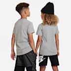 Nike Sportswear Older Kids' T-Shirt