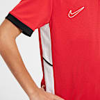 Playera de fútbol de manga corta Dri-FIT para niños talla grande Nike Academy