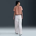 ナイキ スポーツウェア クラブ ウィメンズ ルーズ クロップド Tシャツ