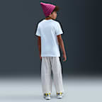 Nike Sportswear Older Kids' T-Shirt