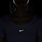 Nike One Classic Women's Dri-FIT Short-Sleeve Cropped Twist Top