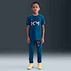 Kylian Mbappé Academy voetbalshirt met korte mouwen en Dri-FIT voor kids