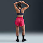 Shorts Dri-FIT holgados de 8 cm con forro de ropa interior para mujer Nike One