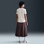 Playera de manga corta con gráfico para mujer Nike Sportswear Club