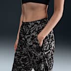 Nike Sportswear Windrunner Women's UV Protection Mid-Rise Woven Printed Trousers