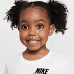 Conjunto de shorts de 2 piezas Dri-FIT Just Believe infantil Nike