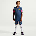 Kylian Mbappé Academy Older Kids' Dri-FIT Short-Sleeve Football Top