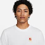 เสื้อยืดผู้ชาย Nike Sportswear Somos Familia