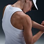 NikeCourt Advantage-Dri-FIT-tennistanktop til kvinder