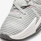 LeBron Witness 7 EP Basketball Shoes