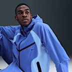 Nike Tech Men's Dri-FIT Woven Color-Block Windrunner Loose Jacket