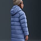 Chamarra acolchada tipo Parka Therma-FIT de ajuste holgado de largo completo para niños talla grande Nike Sportswear All Day Play
