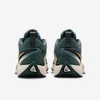 รองเท้าบาสเก็ตบอลเด็กโต Giannis Freak 6