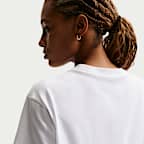 Playera de cuello redondo de manga corta para mujer Nike Sportswear