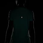 Nike Tempo Swoosh Run Women's Dri-FIT Short-Sleeve Running Top