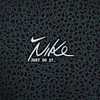 เสื้อยืดผู้ชาย Max90 Nike Sportswear Electric