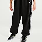 Nike Sportswear Older Kids' (Girls') Fleece Trousers