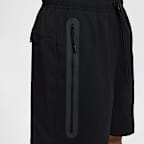 กางเกงขาสั้นผู้ชายแบบทอ Nike Tech