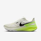 Summit White/Volt/Coconut Milk/Black