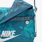 กระเป๋าพาดลำตัวผู้หญิง Nike Sportswear Futura (3 ล.)