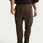 Pants de tejido Knit Dri-FIT Shori para hombre Nike Tech