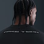 Sudadera de cuello redondo de tejido Fleece con detalles reflejantes para hombre Nike Tech