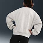 Conjunto de sudadera de cuello redondo sin cierre y pants cargo de French Terry para niños talla pequeña Nike