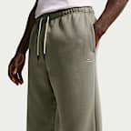 Nike Standard Issue Men's Therma-FIT Brushed Open-Hem Basketball Pants