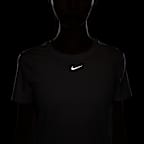 เสื้อแขนสั้นผู้หญิง Dri-FIT Nike One Classic